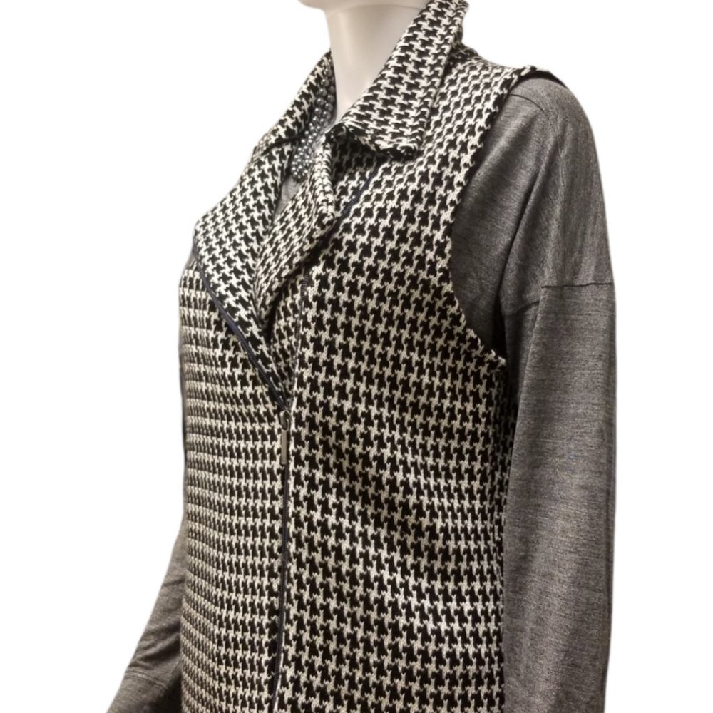 Women Vest Chaps Brand Black & White